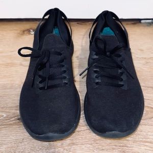 Skechers Slip-on Sneakers